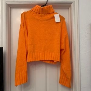 never worn H&M sweater!